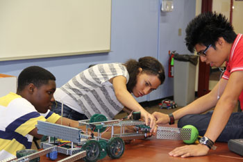 Robotics Afterschool Community Program Visits Vaughn